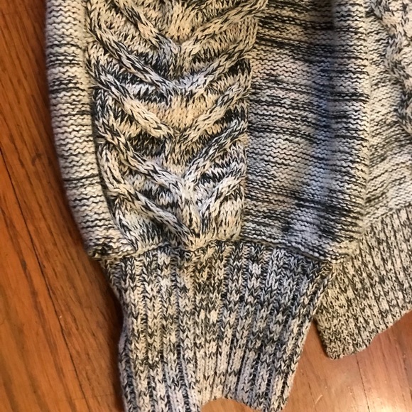 Gap Knitted Sweater - Picture 5 of 5